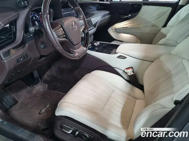 Lexus LS 2020 3.4 автомат (гидро), миниатюра 5 Lexus LS 2020 3.4 автомат (гидро), миниатюра 5