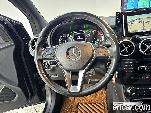 Mercedes-Benz B-Class 2014 1.8 автомат (гидро), миниатюра 12