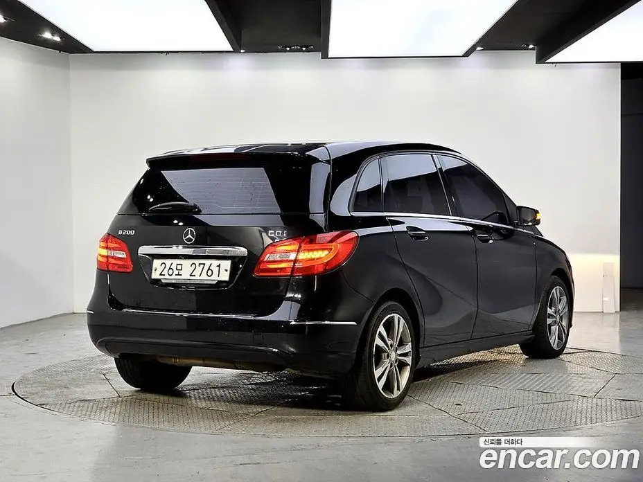 Mercedes-Benz B-Class 2014 1.8 автомат (гидро), фото 4