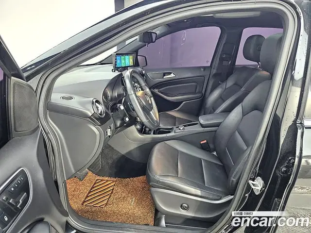 Mercedes-Benz B-Class 2014 1.8 автомат (гидро), миниатюра 8