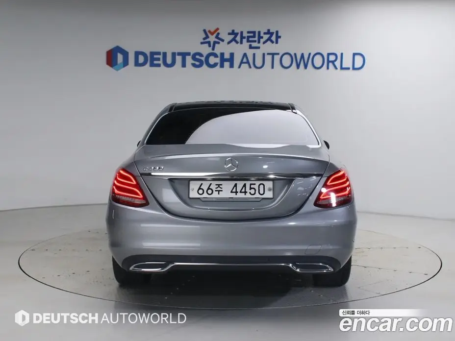 Mercedes-Benz C-Class 2015 2.0 автомат (гидро), фото 4