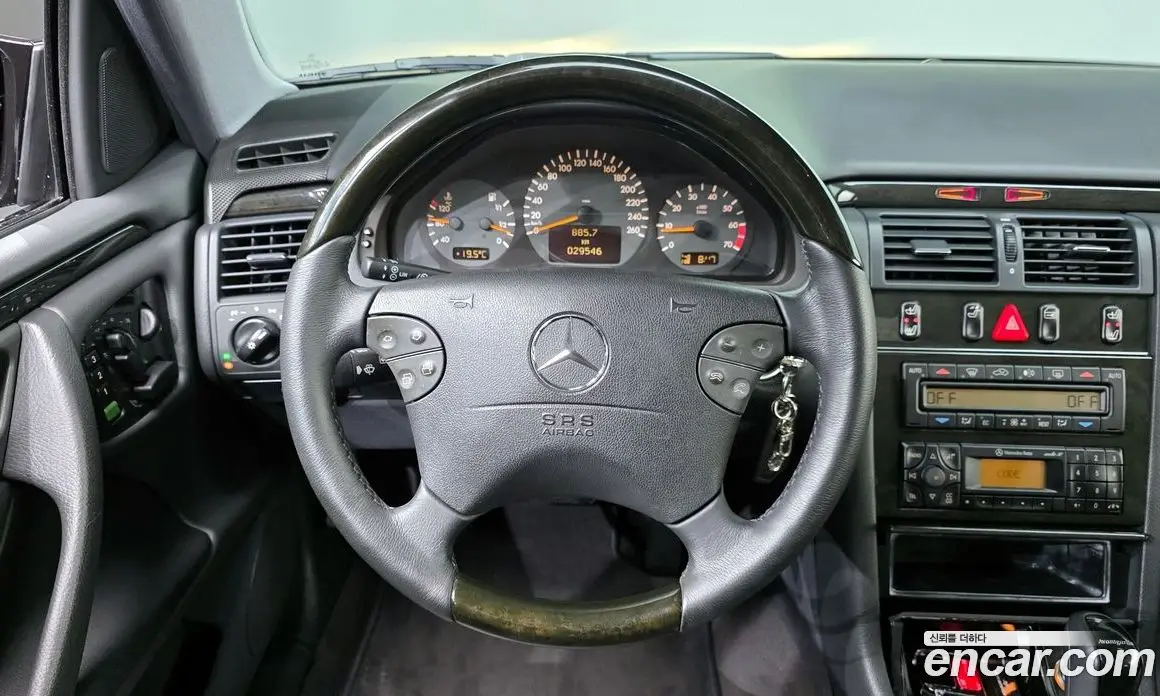 Mercedes-Benz E-Class 2002 2.0 автомат (гидро), фото 13