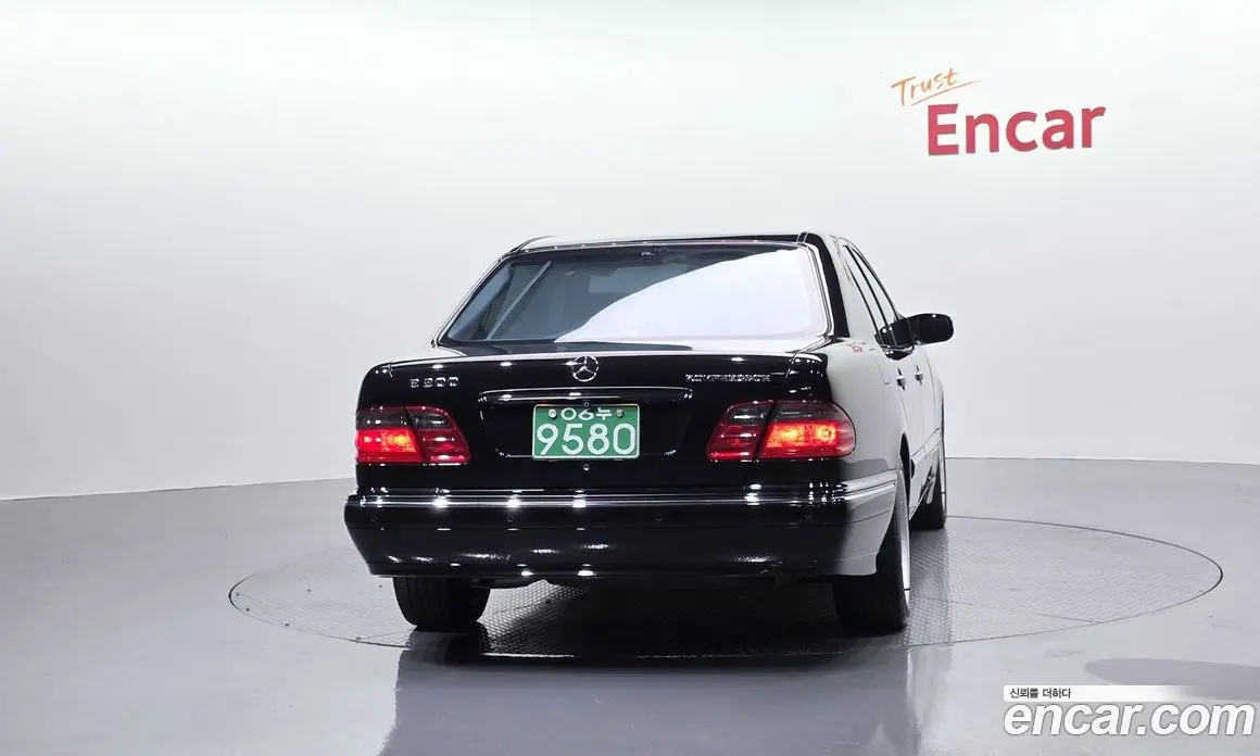 Mercedes-Benz E-Class 2002 2.0 автомат (гидро), фото 4