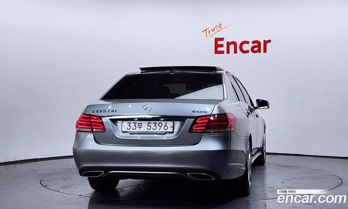Mercedes-Benz E-Class 2014 2.1 автомат (гидро), фото 4 Mercedes-Benz E-Class 2014 2.1 автомат (гидро), фото 4