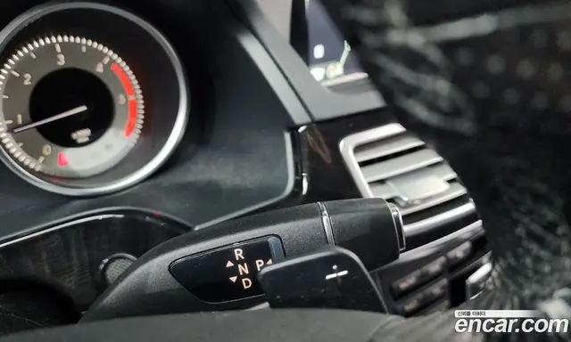 Mercedes-Benz E-Class 2014 2.1 автомат (гидро), миниатюра 9 Mercedes-Benz E-Class 2014 2.1 автомат (гидро), миниатюра 9