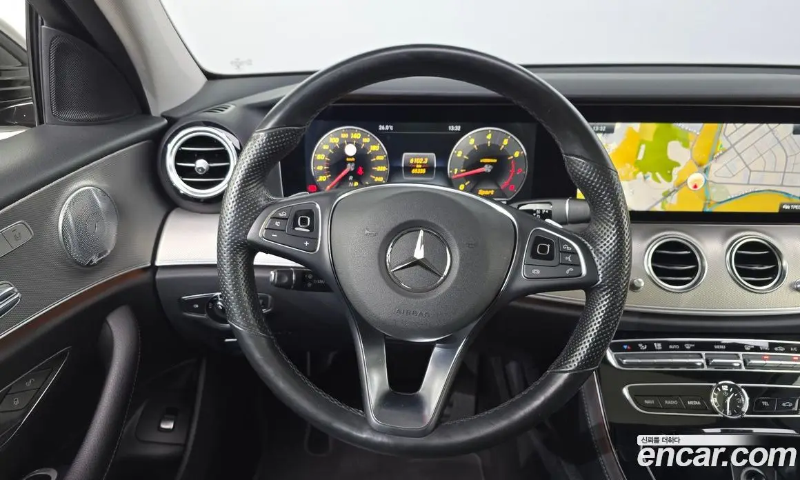 Mercedes-Benz E-Class 2016 2.0 автомат (гидро), фото 13