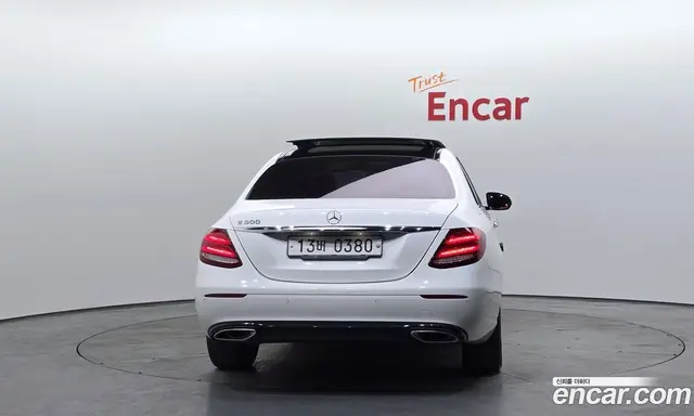 Mercedes-Benz E-Class 2016 2.0 автомат (гидро), миниатюра 4
