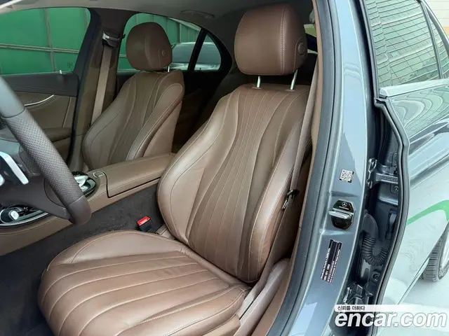 Mercedes-Benz E-Class 2017 1.9 автомат (гидро), миниатюра 11 Mercedes-Benz E-Class 2017 1.9 автомат (гидро), миниатюра 11
