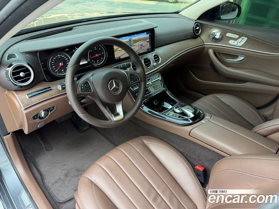 Mercedes-Benz E-Class 2017 1.9 автомат (гидро), фото 12 Mercedes-Benz E-Class 2017 1.9 автомат (гидро), фото 12