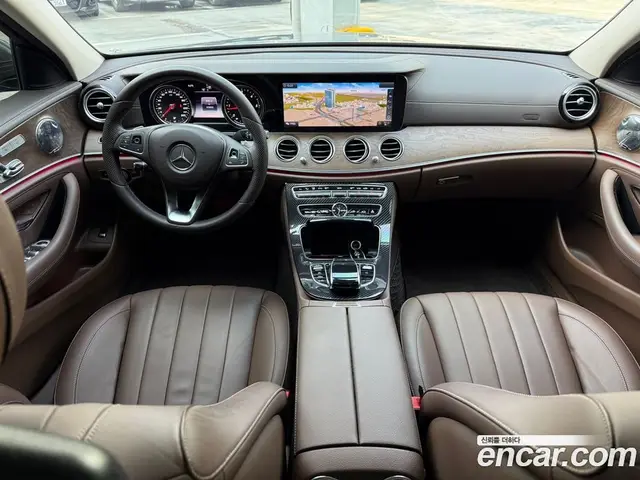 Mercedes-Benz E-Class 2017 1.9 автомат (гидро), миниатюра 7 Mercedes-Benz E-Class 2017 1.9 автомат (гидро), миниатюра 7
