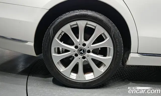 Mercedes-Benz E-Class 2017 1.9 автомат (гидро), миниатюра 5 Mercedes-Benz E-Class 2017 1.9 автомат (гидро), миниатюра 5