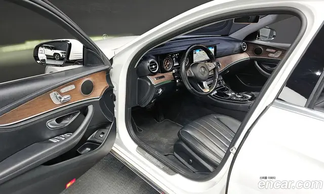 Mercedes-Benz E-Class 2017 1.9 автомат (гидро), миниатюра 10 Mercedes-Benz E-Class 2017 1.9 автомат (гидро), миниатюра 10
