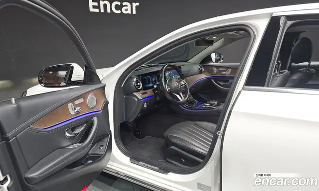 Mercedes-Benz E-Class 2018 2.0 автомат (гидро), миниатюра 10 Mercedes-Benz E-Class 2018 2.0 автомат (гидро), миниатюра 10