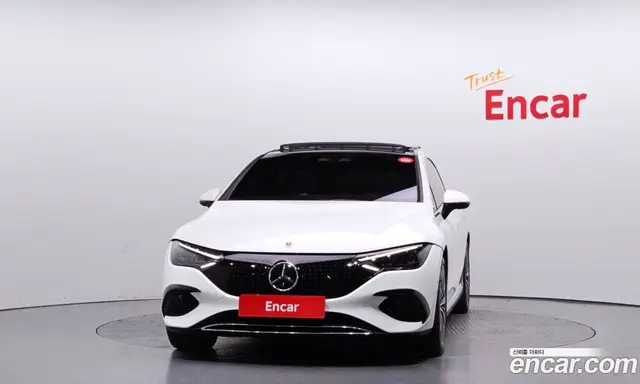 Mercedes-Benz EQE 2022 0.3 автомат (гидро), миниатюра 3