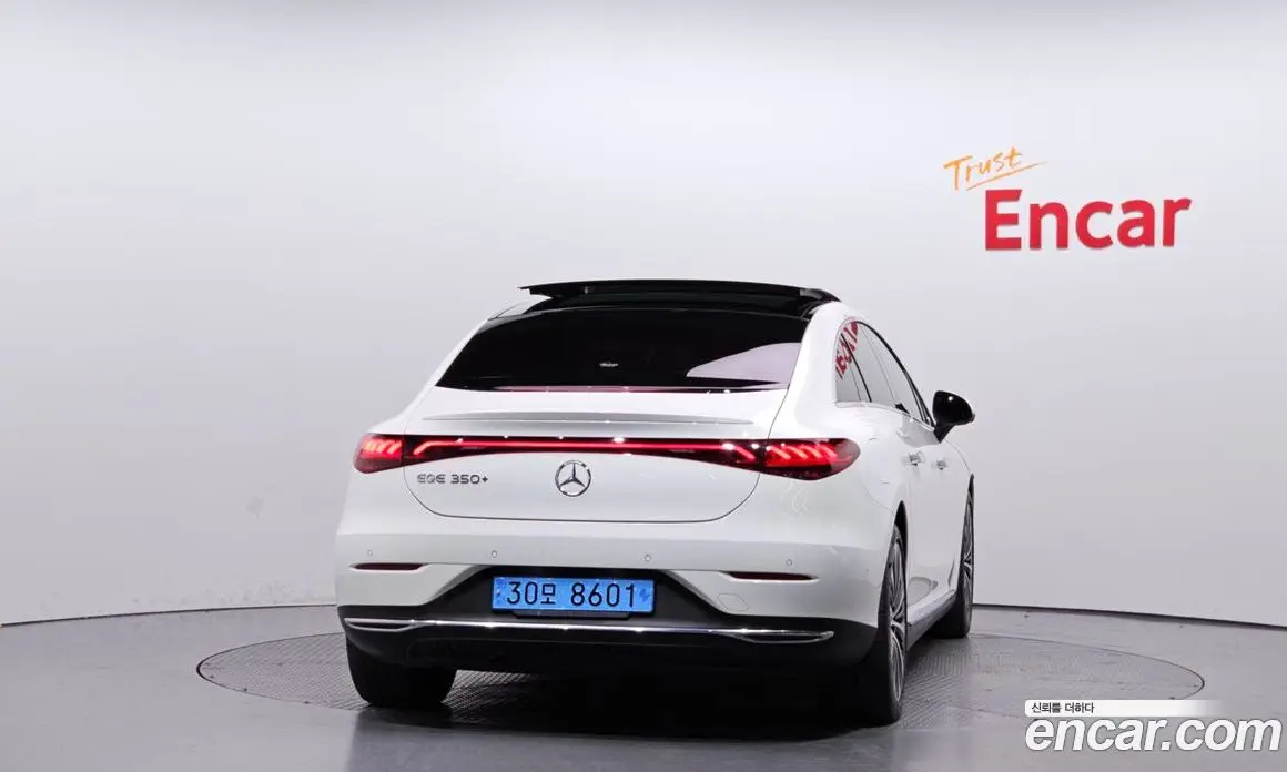 Mercedes-Benz EQE 2022 0.3 автомат (гидро), фото 4