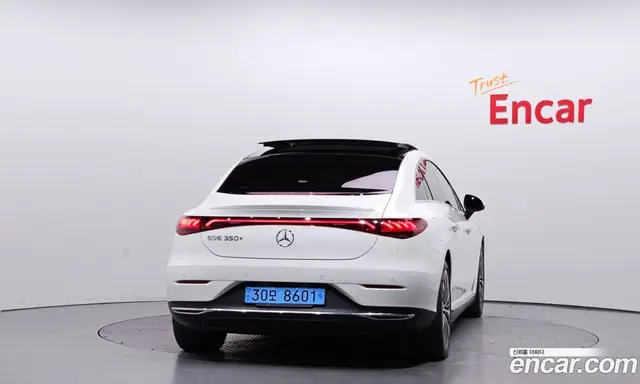 Mercedes-Benz EQE 2022 0.3 автомат (гидро), миниатюра 4