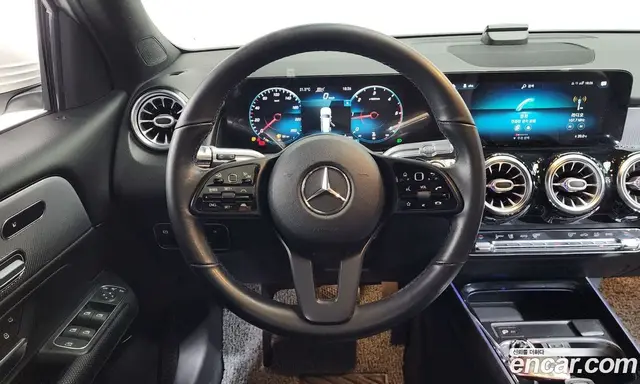 Mercedes-Benz GLB-Class 2021 1.9 автомат (гидро), миниатюра 12