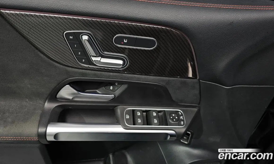 Mercedes-Benz GLB-Class 2022 2.0 автомат (гидро), фото 18