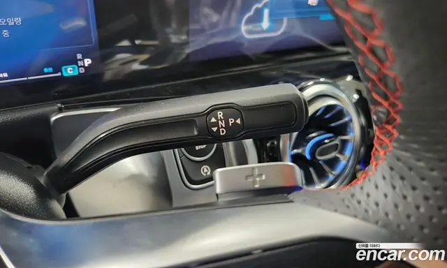 Mercedes-Benz GLB-Class 2025 2.0 автомат (гидро), миниатюра 9 Mercedes-Benz GLB-Class 2025 2.0 автомат (гидро), миниатюра 9
