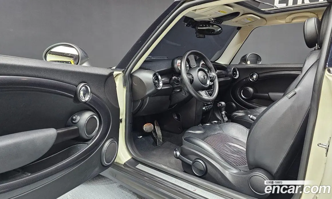Mini Cooper 2013 1.6 автомат (гидро), фото 12 Mini Cooper 2013 1.6 автомат (гидро), фото 12