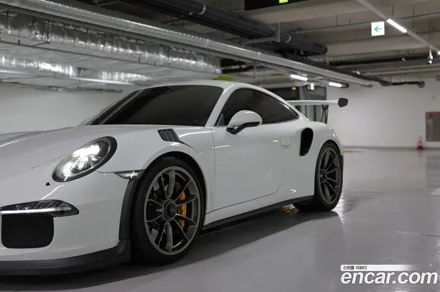 Porsche 911, 2016, 28 946 км