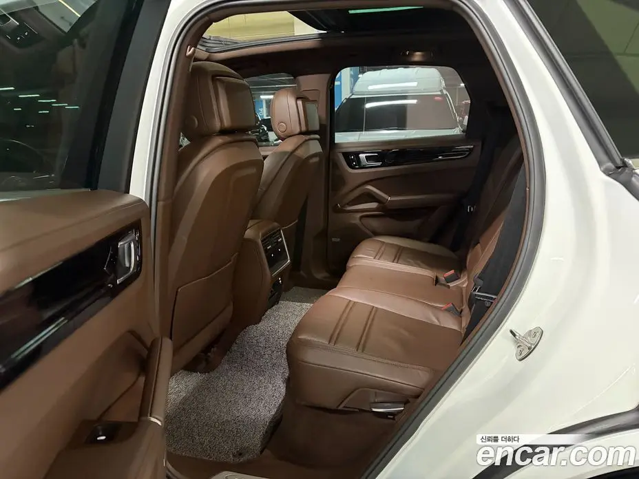 Porsche Cayenne 2019 3.0 автомат (гидро), фото 17