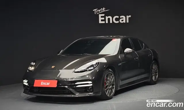 Porsche Panamera, 2012, 202 403 км
