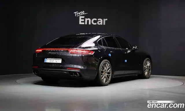 Porsche Panamera 2018 3.0 автомат (гидро), миниатюра 2 Porsche Panamera 2018 3.0 автомат (гидро), миниатюра 2