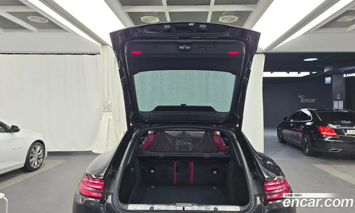 Porsche Panamera 2018 3.0 автомат (гидро), фото 20 Porsche Panamera 2018 3.0 автомат (гидро), фото 20