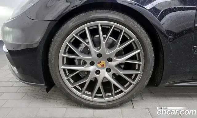 Porsche Panamera 2018 3.0 автомат (гидро), миниатюра 5 Porsche Panamera 2018 3.0 автомат (гидро), миниатюра 5