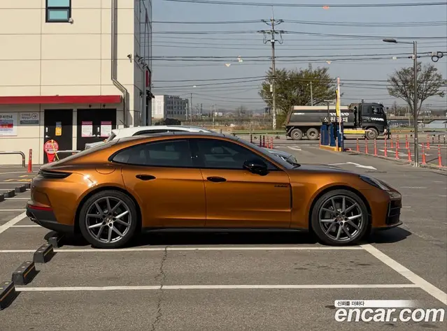 Porsche Panamera 2025 2.9 автомат (гидро), миниатюра 5