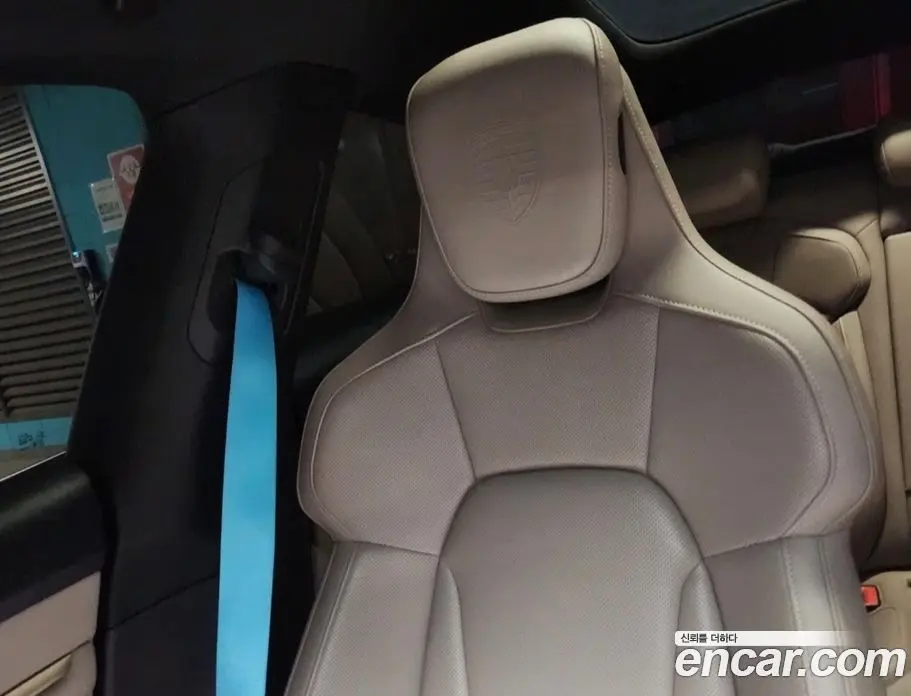 Porsche Taycan 2025 автомат (гидро), фото 11 Porsche Taycan 2025 автомат (гидро), фото 11