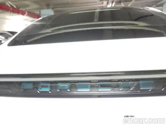 Porsche Taycan 2025 автомат (гидро), миниатюра 4 Porsche Taycan 2025 автомат (гидро), миниатюра 4