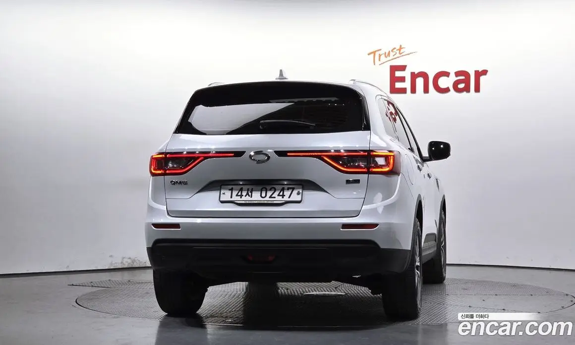 Renault (Samsung) QM6 2016 2.0 автомат (гидро), фото 4 Renault (Samsung) QM6 2016 2.0 автомат (гидро), фото 4
