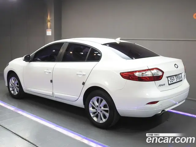 Renault (Samsung) SM3 2015 1.6 автомат (гидро), миниатюра 2 Renault (Samsung) SM3 2015 1.6 автомат (гидро), миниатюра 2