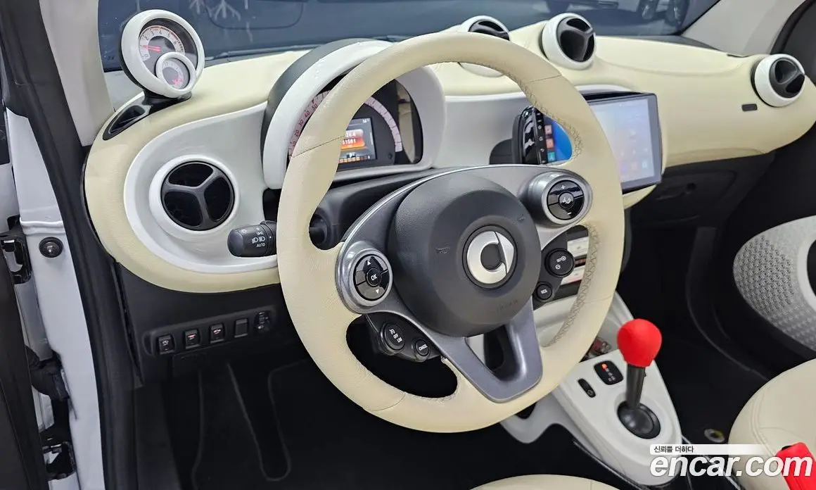 Smart Fortwo 2017 0.9 АКПП, фото 12 Smart Fortwo 2017 0.9 АКПП, фото 12