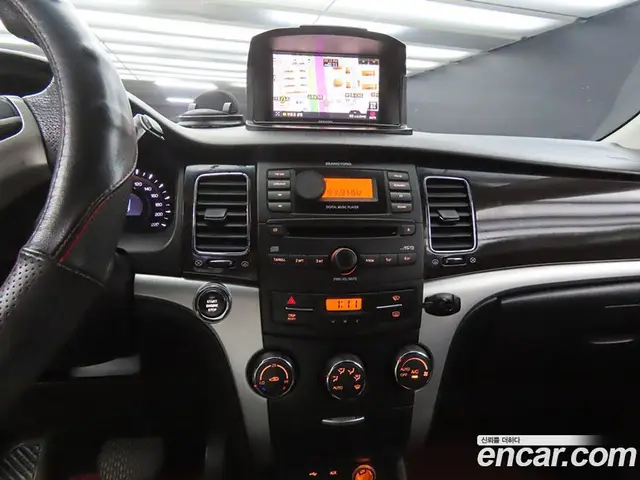 SsangYong Korando 2011 2.0 автомат (гидро), миниатюра 12