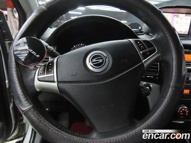 SsangYong Korando 2011 2.0 автомат (гидро), миниатюра 8