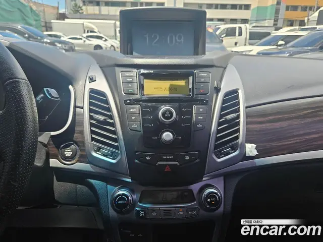 SsangYong Korando 2013 2.0 автомат (гидро), миниатюра 9