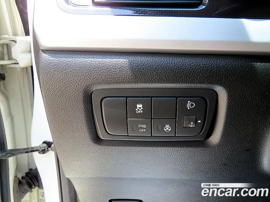 SsangYong Korando 2017 2.2 автомат (гидро), фото 12