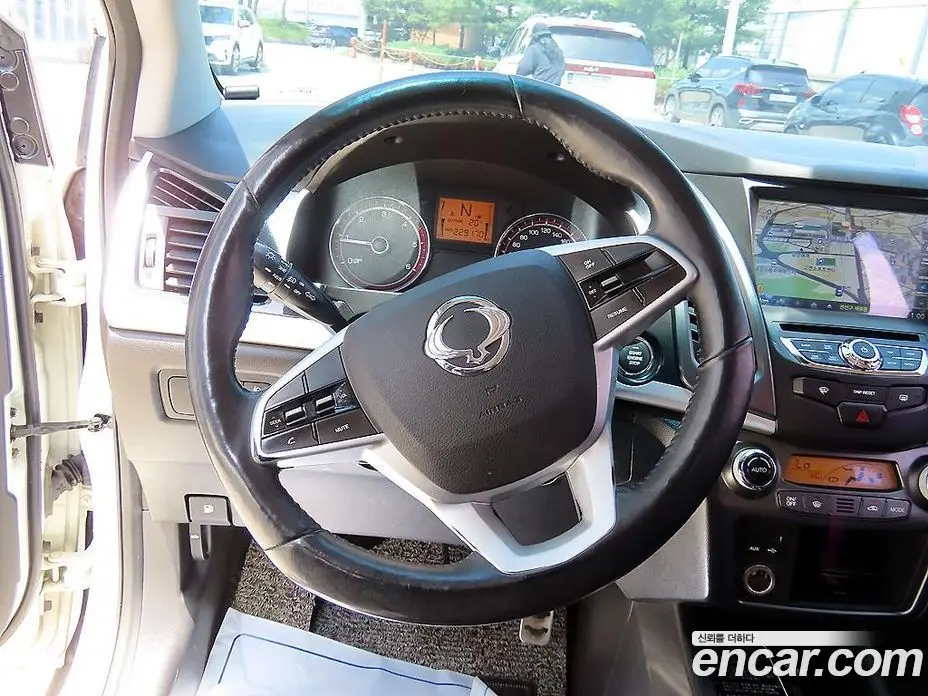 SsangYong Korando 2017 2.2 автомат (гидро), фото 8