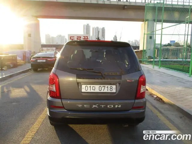 SsangYong Rexton 2015 2.2 автомат (гидро), миниатюра 4 SsangYong Rexton 2015 2.2 автомат (гидро), миниатюра 4
