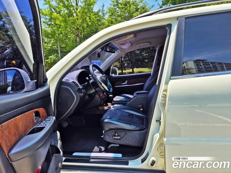 SsangYong Rexton 2015 2.2 автомат (гидро), фото 17 SsangYong Rexton 2015 2.2 автомат (гидро), фото 17