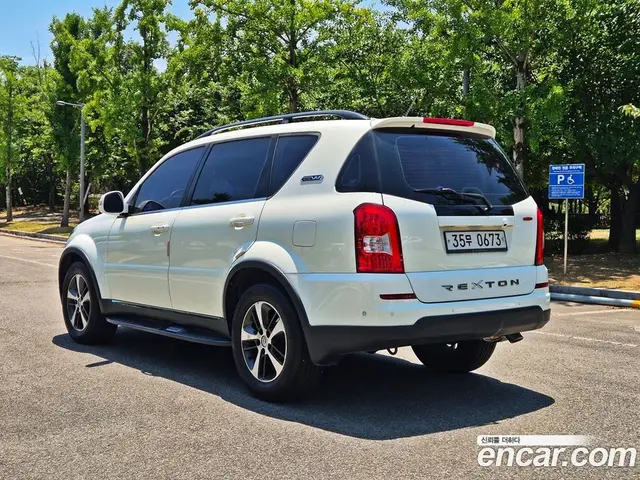SsangYong Rexton 2015 2.2 автомат (гидро), миниатюра 6 SsangYong Rexton 2015 2.2 автомат (гидро), миниатюра 6