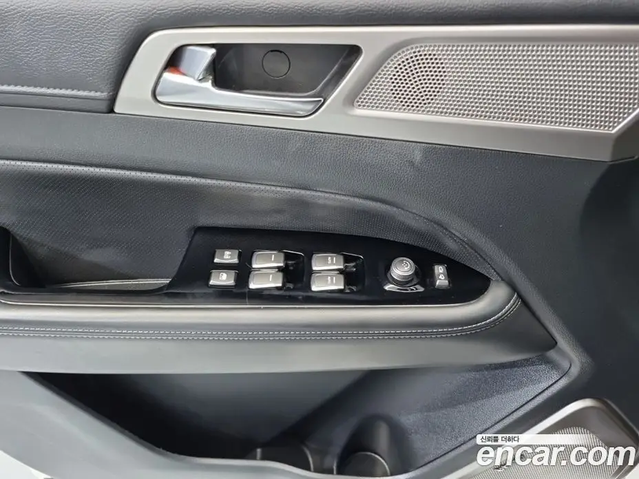 SsangYong Rexton 2017 2.2 автомат (гидро), фото 14 SsangYong Rexton 2017 2.2 автомат (гидро), фото 14