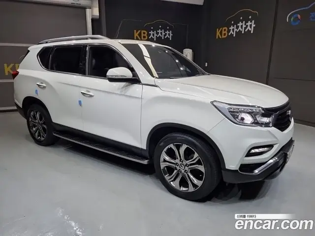 SsangYong Rexton 2017 2.2 автомат (гидро), миниатюра 5 SsangYong Rexton 2017 2.2 автомат (гидро), миниатюра 5