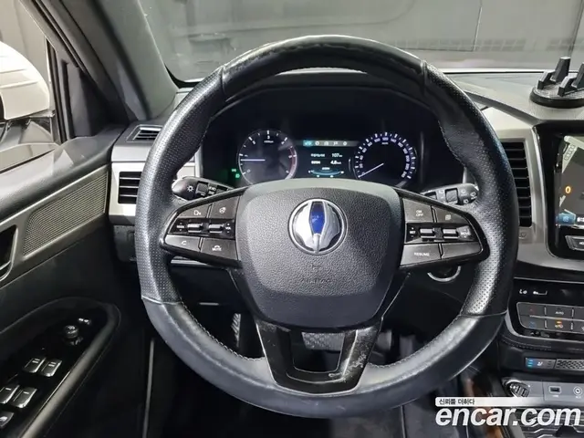 SsangYong Rexton 2017 2.2 автомат (гидро), миниатюра 9 SsangYong Rexton 2017 2.2 автомат (гидро), миниатюра 9