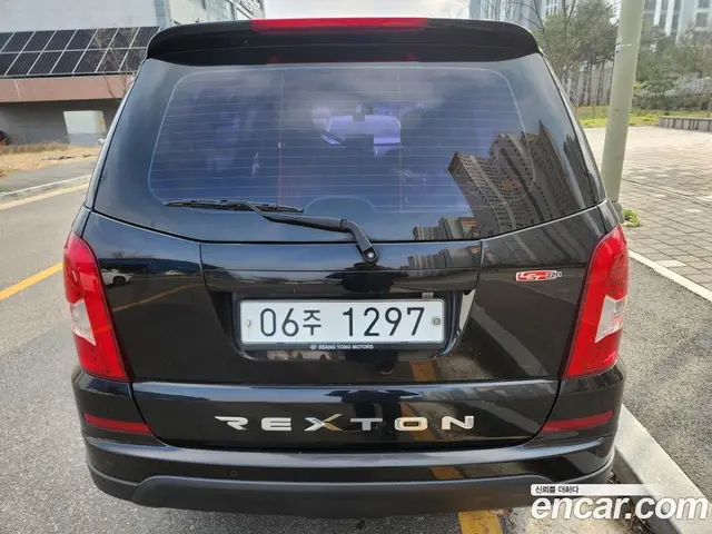 SsangYong Rexton 2017 2.2 автомат (гидро), миниатюра 4 SsangYong Rexton 2017 2.2 автомат (гидро), миниатюра 4