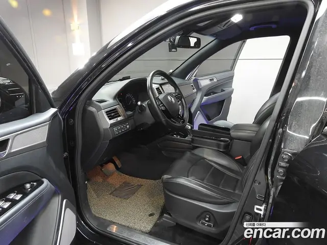 SsangYong Rexton 2018 2.2 автомат (гидро), миниатюра 10 SsangYong Rexton 2018 2.2 автомат (гидро), миниатюра 10