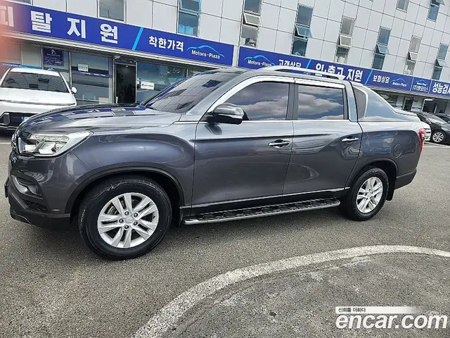 SsangYong Rexton 2018 2.2 автомат (гидро), миниатюра 3 SsangYong Rexton 2018 2.2 автомат (гидро), миниатюра 3